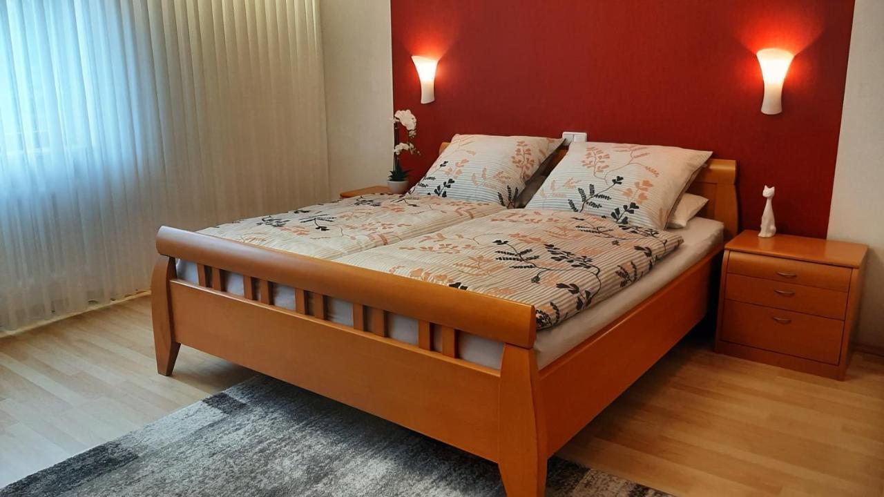 Ferienwohnung Mit Japangarten Karlstadt Esterno foto