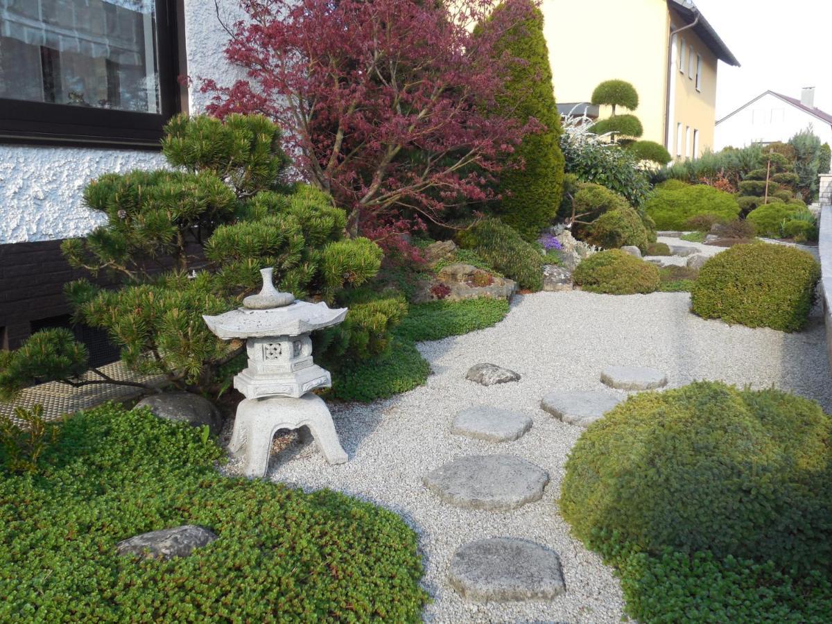 Ferienwohnung Mit Japangarten Karlstadt Esterno foto