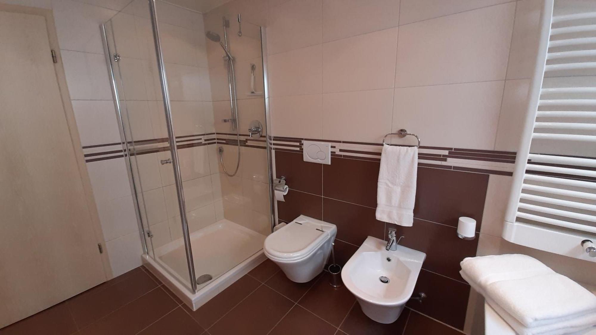 Ferienwohnung Mit Japangarten Karlstadt Esterno foto
