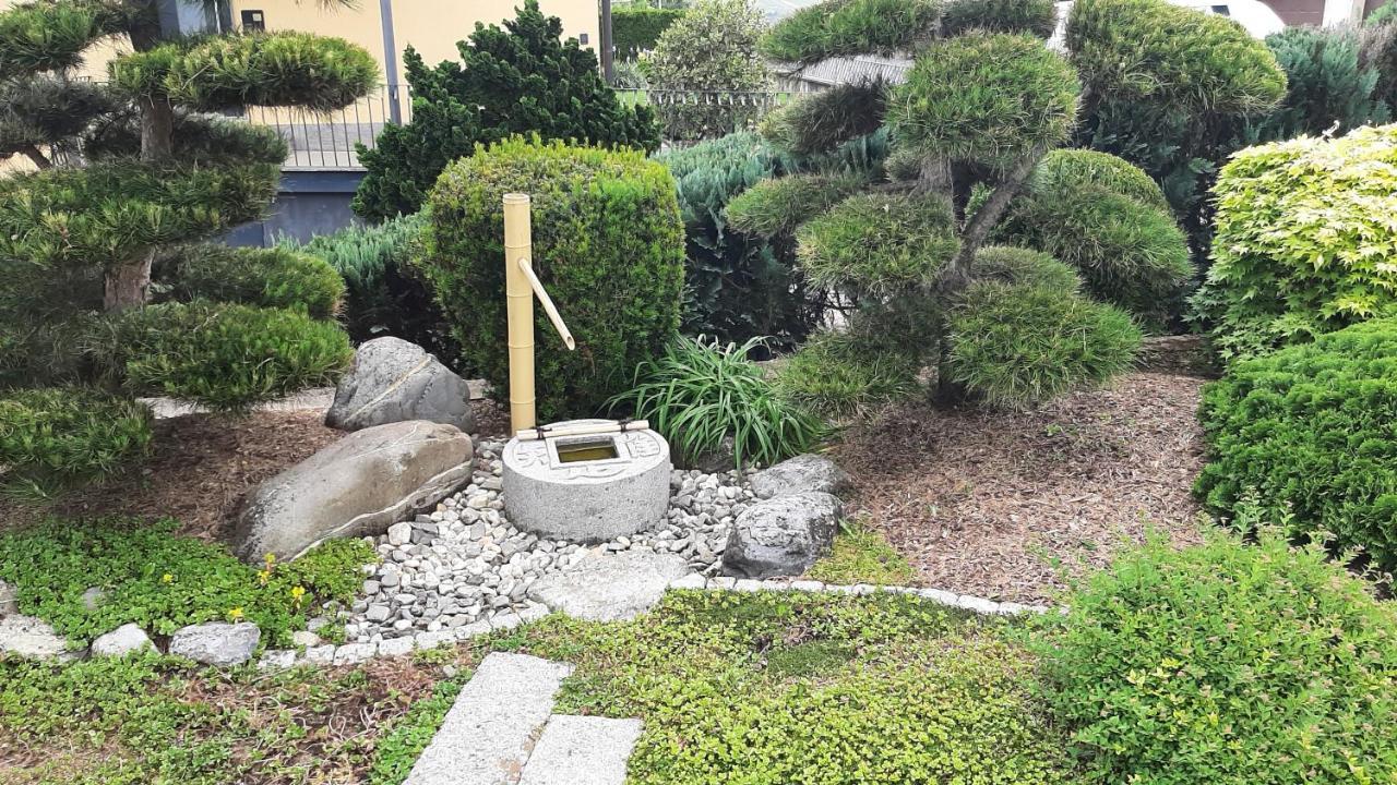 Ferienwohnung Mit Japangarten Karlstadt Esterno foto